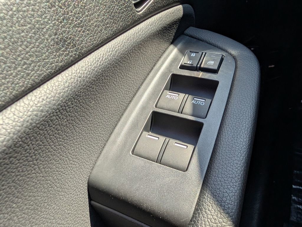 Used 2020 Honda Passport Elite image 37