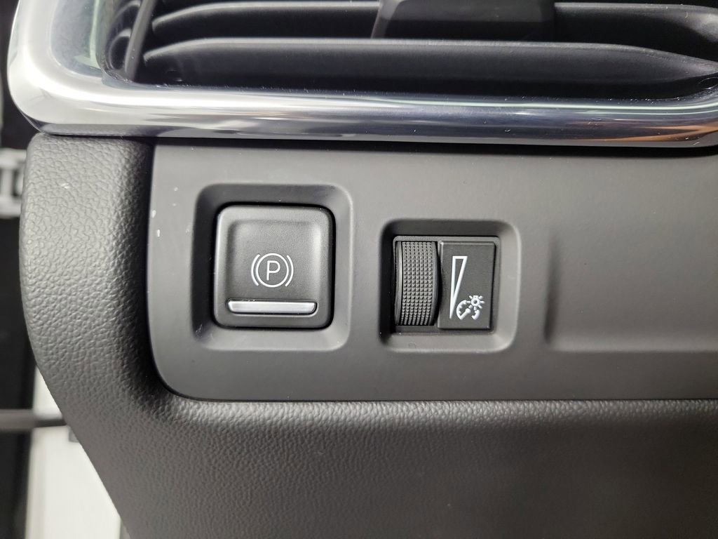 Used 2023 Cadillac XT4 Sport image 31