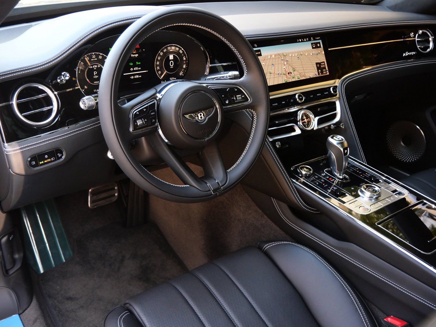 New 2026 Bentley Flying Spur Plug-In Hybrid AWD/4WD image 2