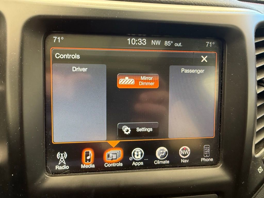 Used 2017 Jeep Cherokee Trailhawk w/ Comfort/Convenience Group image 24