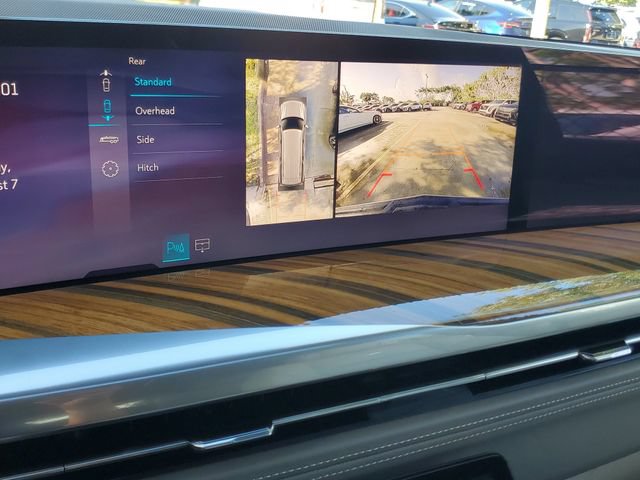 Used 2025 Cadillac Escalade ESV Sport Platinum w/ LPO, Floor Liner Package AWD/4WD image 28