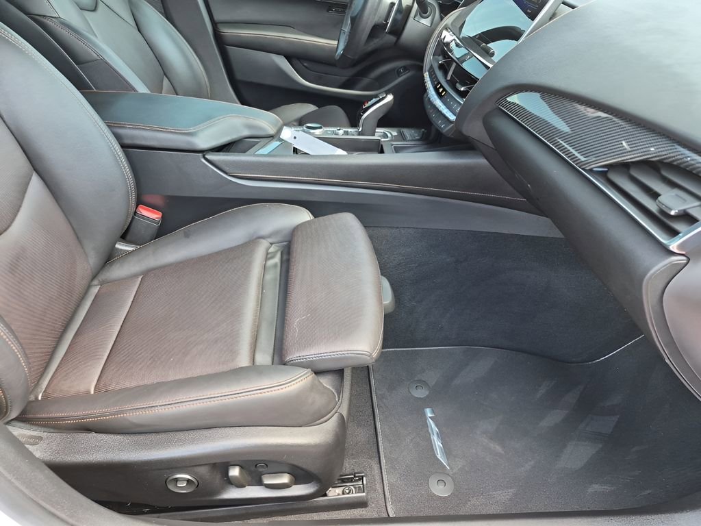 Used 2020 Cadillac CT5 V w/ Premium Package image 16
