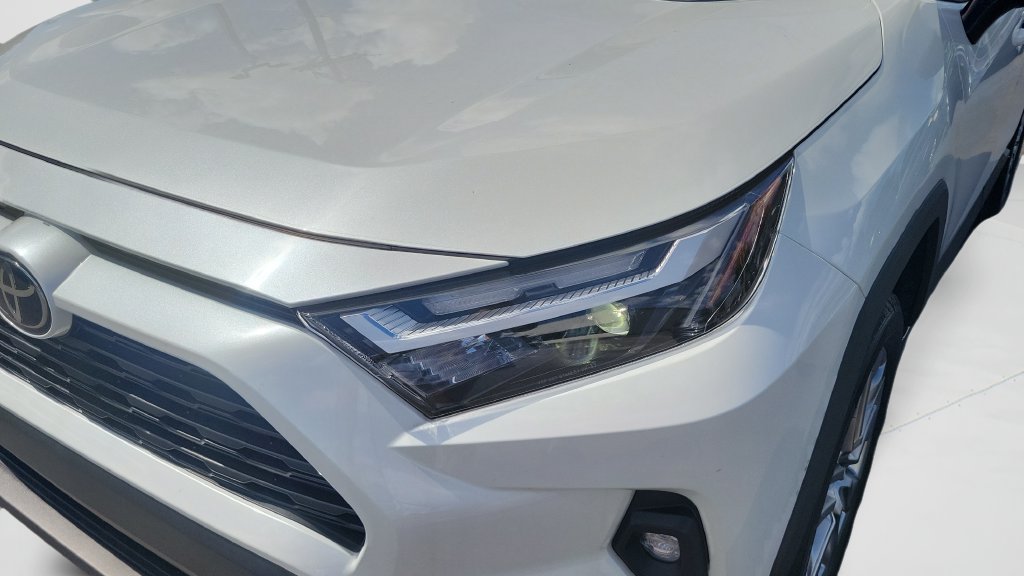 Used 2025 Toyota RAV4 XLE Premium w/ Weather Package FWD image 23