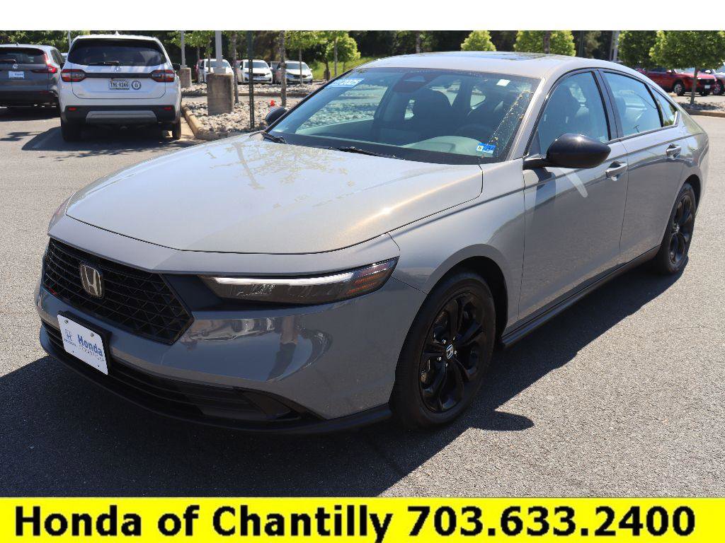 Certified 2025 Honda Accord SE image 3