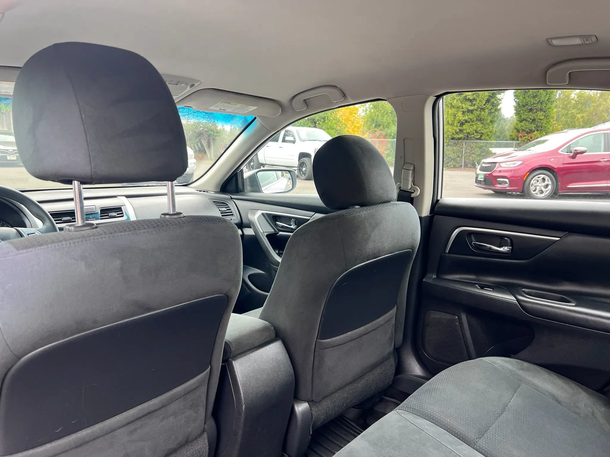 Used 2015 Nissan Altima 2.5 S w/ Power Driver Seat Package FWD image 31