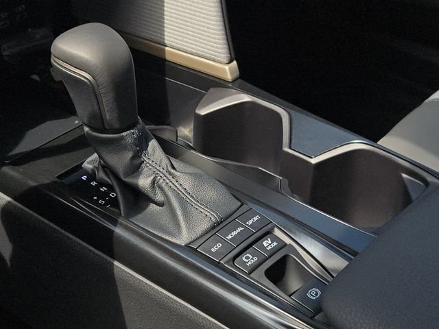 Certified 2026 Toyota Camry SE w/ Convenience Package FWD image 22