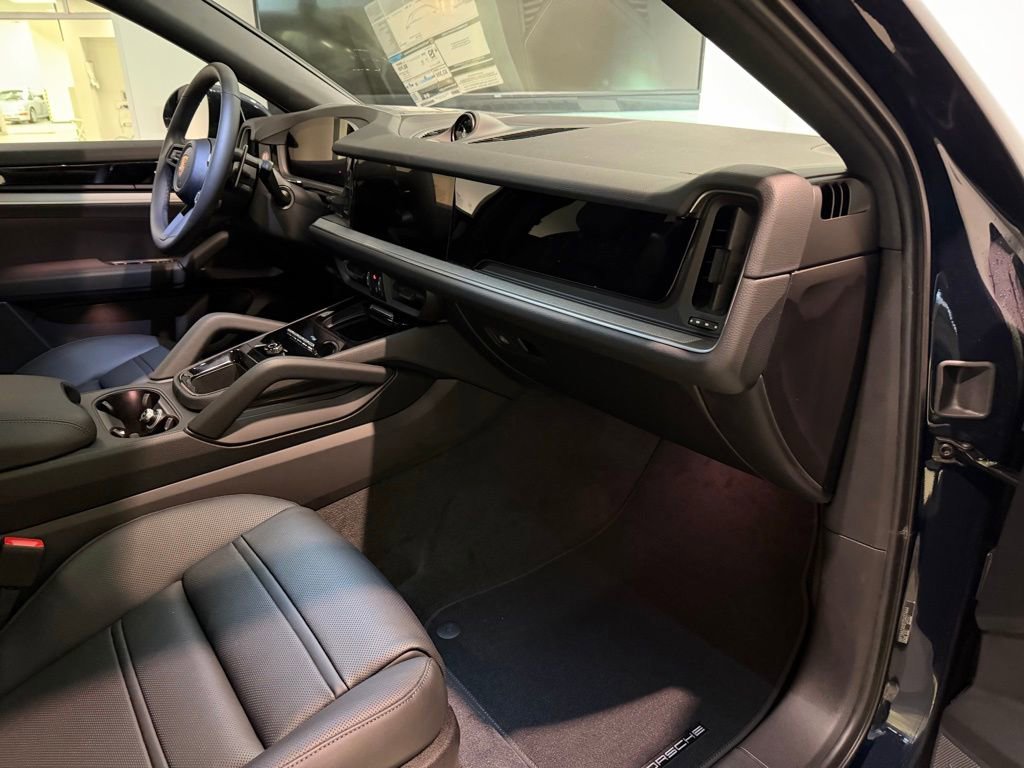 Certified 2026 Porsche Cayenne image 27