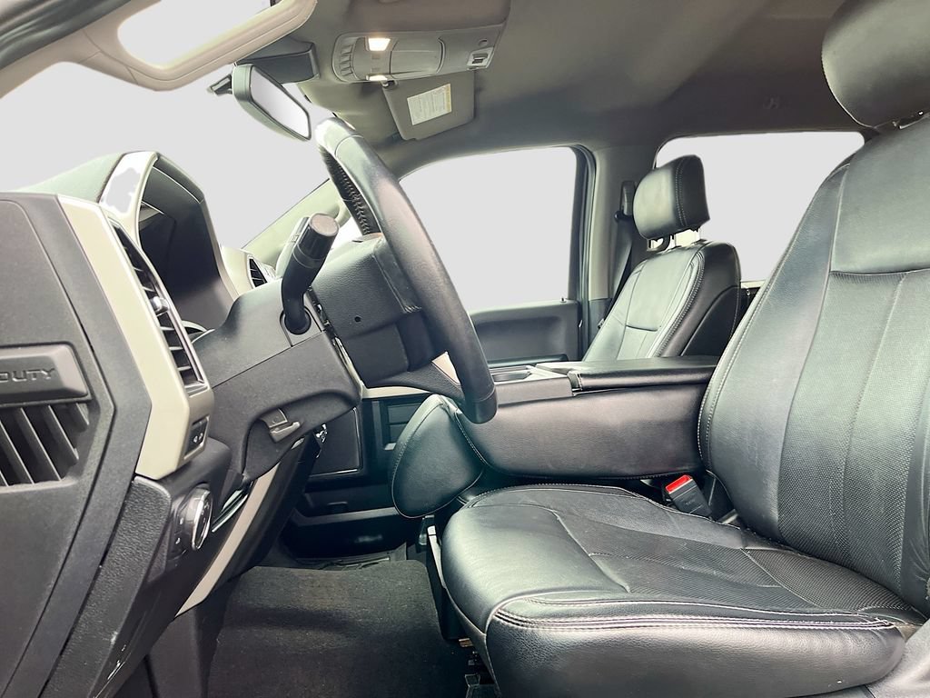 Used 2020 Ford F250 Lariat w/ Lariat Value Package AWD/4WD image 19