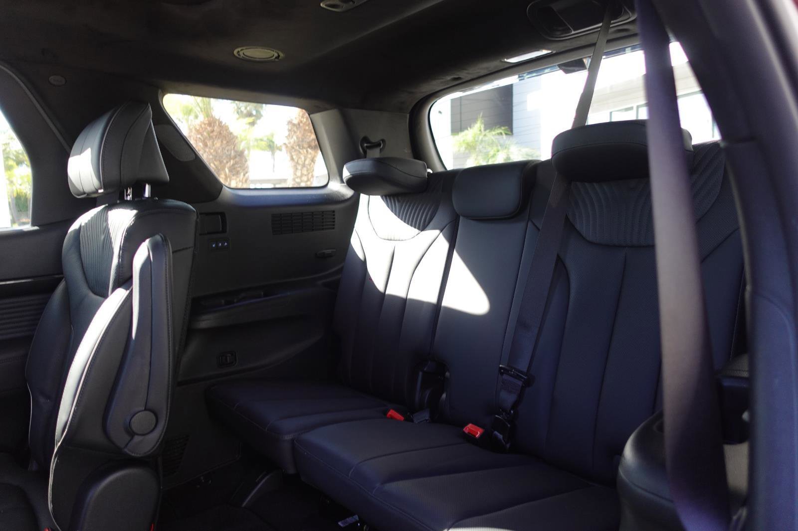 Used 2024 Hyundai Palisade Calligraphy image 34