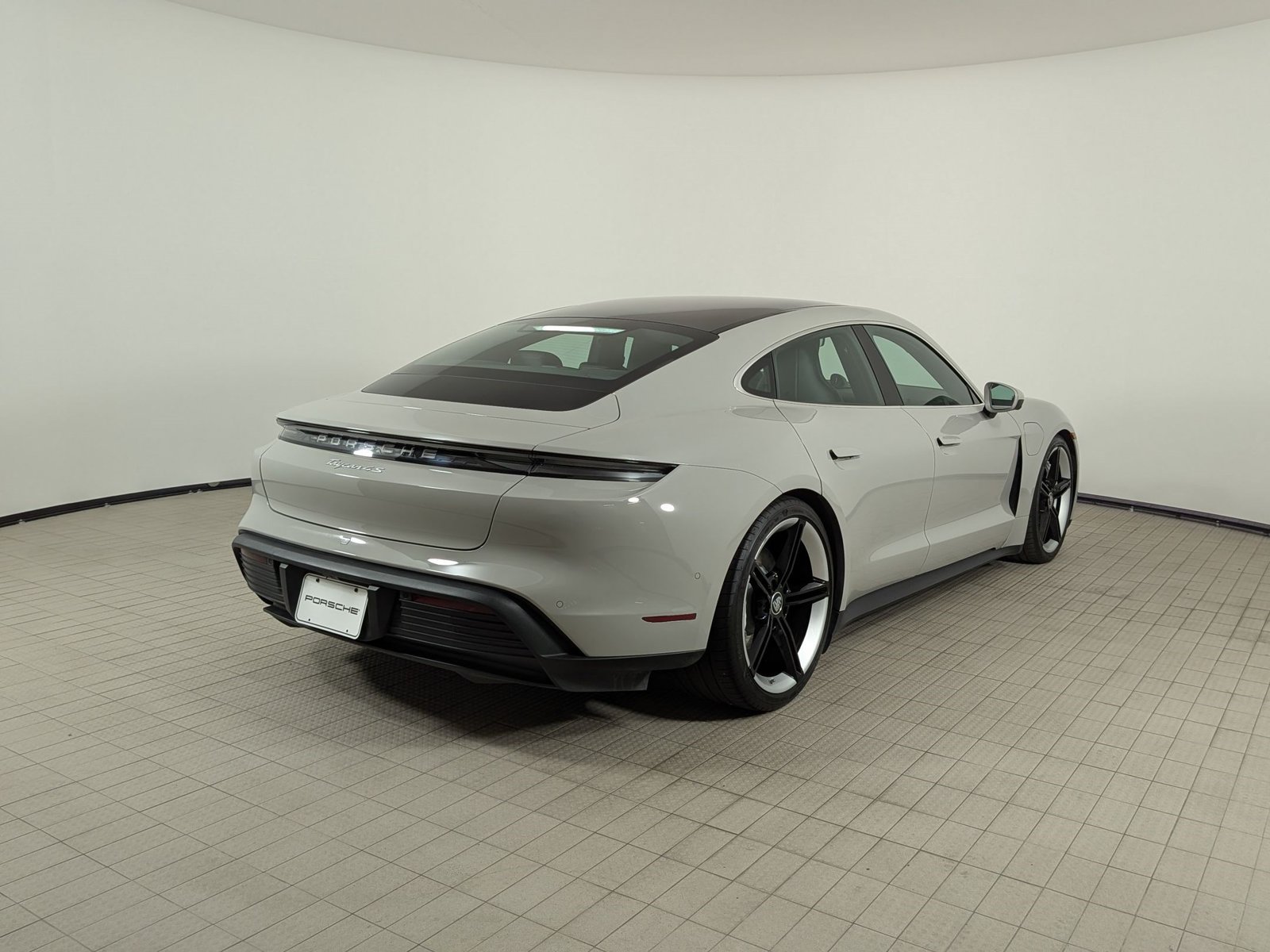 Certified 2023 Porsche Taycan 4S AWD/4WD image 9