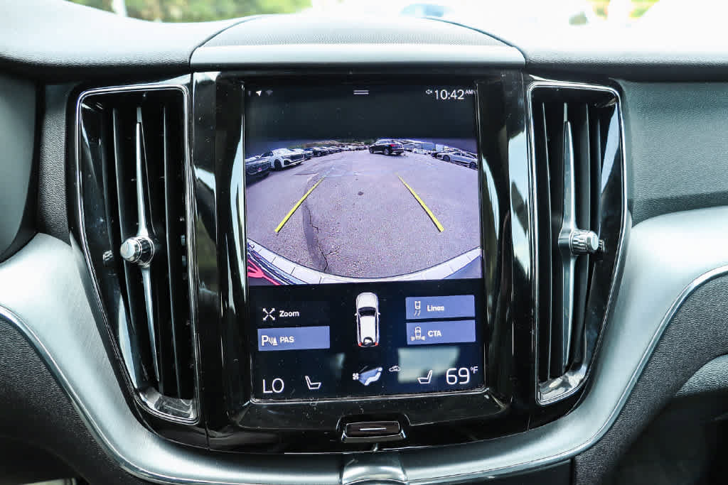 Used 2020 Volvo XC60 T5 Momentum w/ Protection Package Premier AWD/4WD image 25