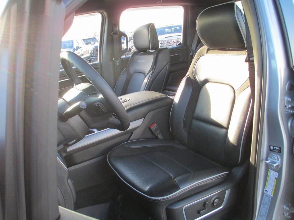 Used 2025 RAM 1500 Laramie w/ Sport Appearance Package image 20