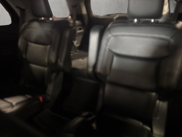 Used 2021 Ford Explorer XLT w/ Equipment Group 202A AWD/4WD image 6