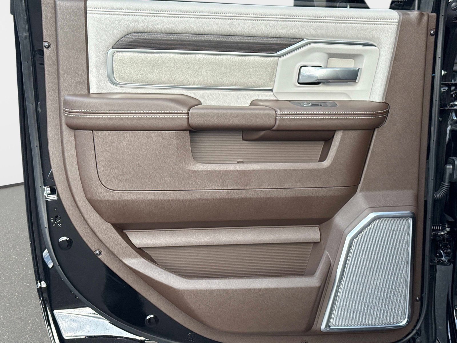 New 2026 RAM 2500 Laramie image 12