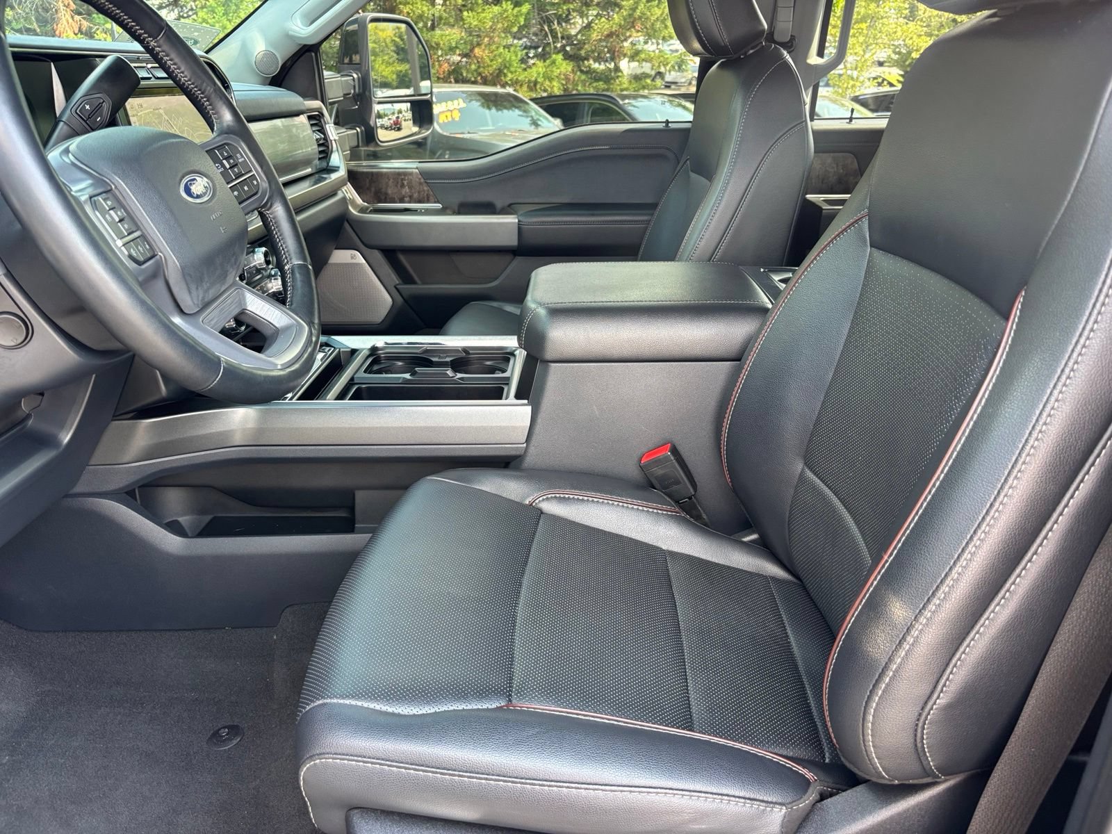 Used 2023 Ford F250 Lariat w/ Sport Appearance Package AWD/4WD image 14