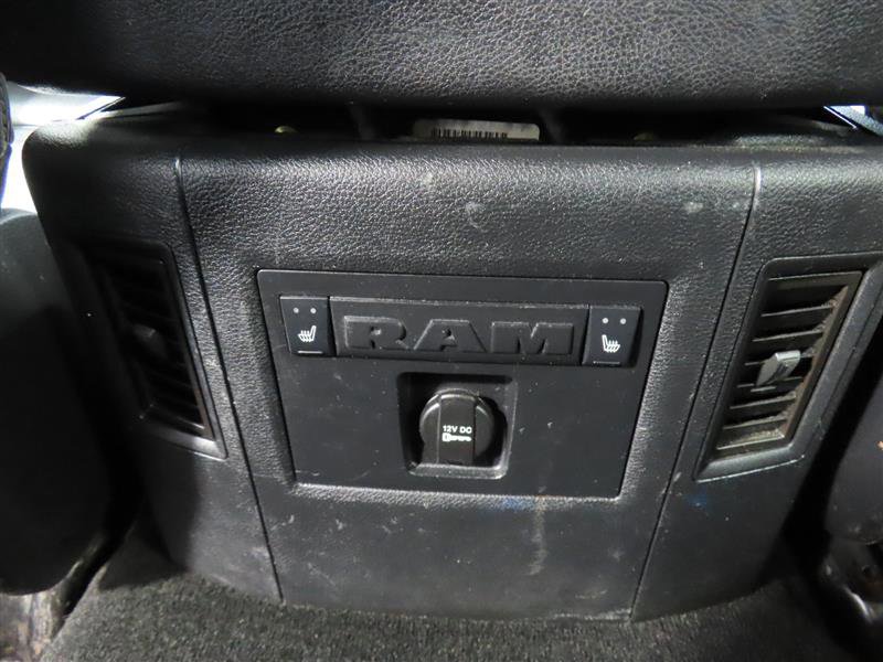 Used 2015 RAM 1500 Laramie w/ Convenience Group image 33