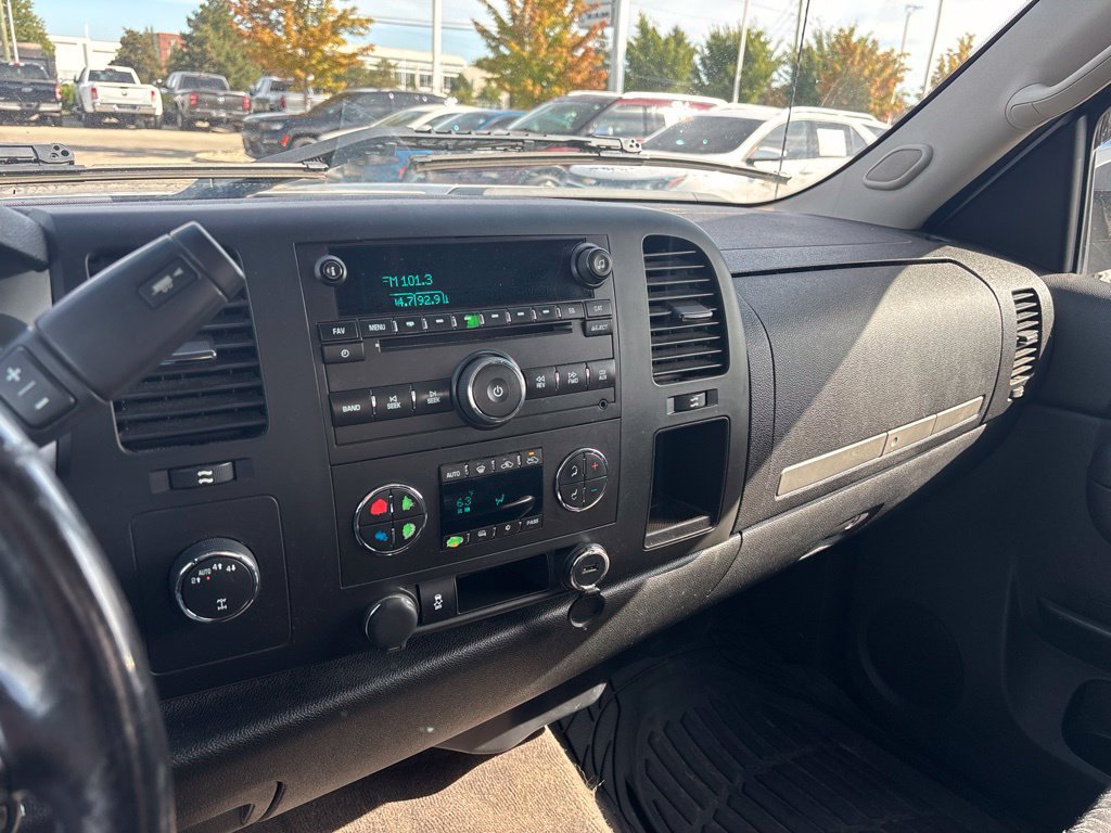 Used 2013 Chevrolet Silverado 1500 LT AWD/4WD image 12