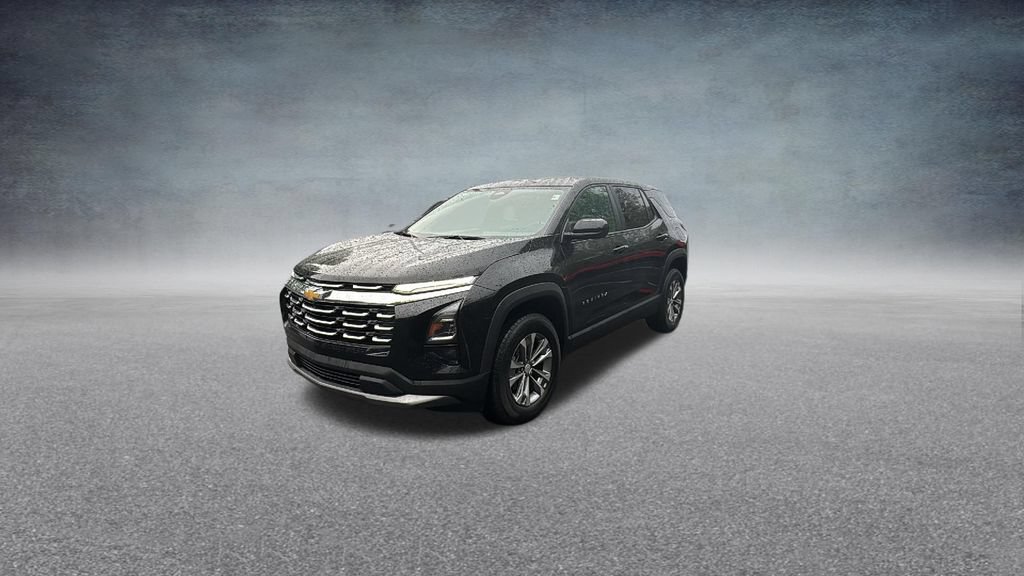 Used 2025 Chevrolet Equinox LT AWD/4WD image 2