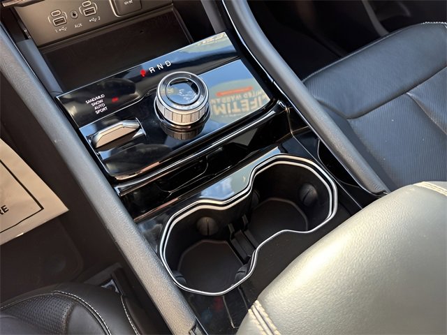 Used 2023 Jeep Grand Cherokee Limited w/ Luxury Tech Group II image 16