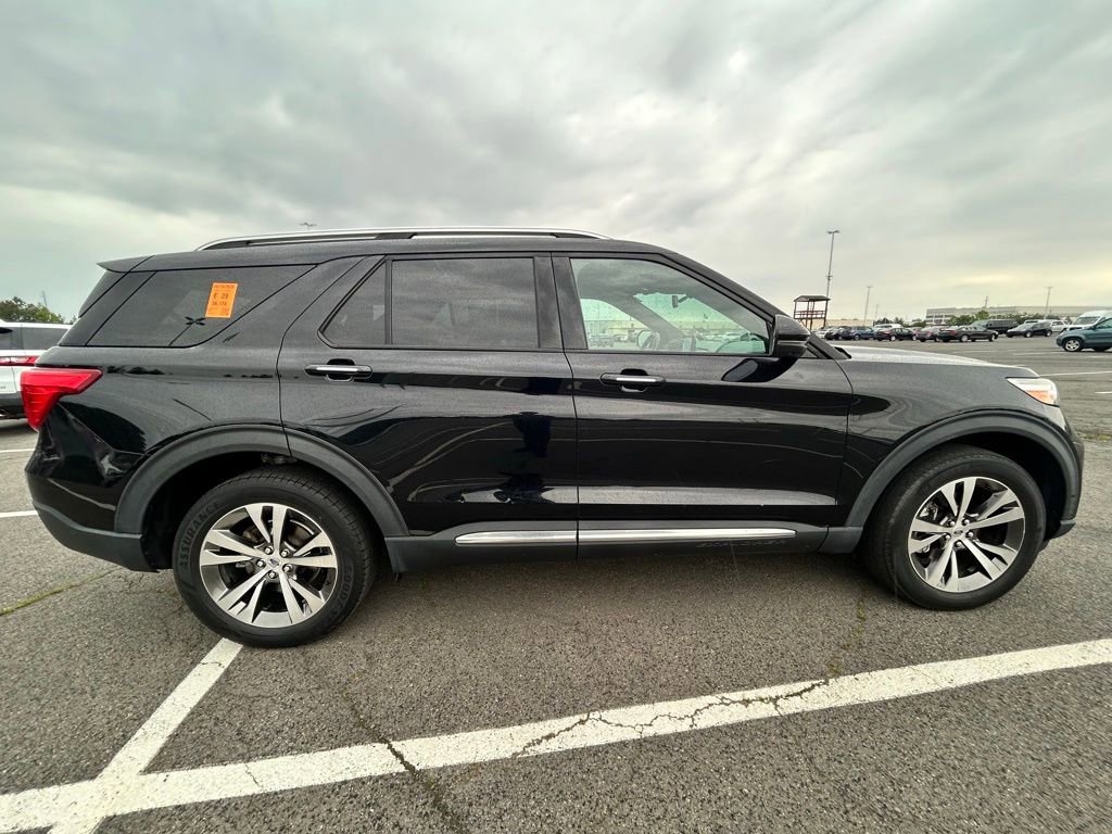 Used 2020 Ford Explorer Platinum w/ Premium Technology Package AWD/4WD image 6