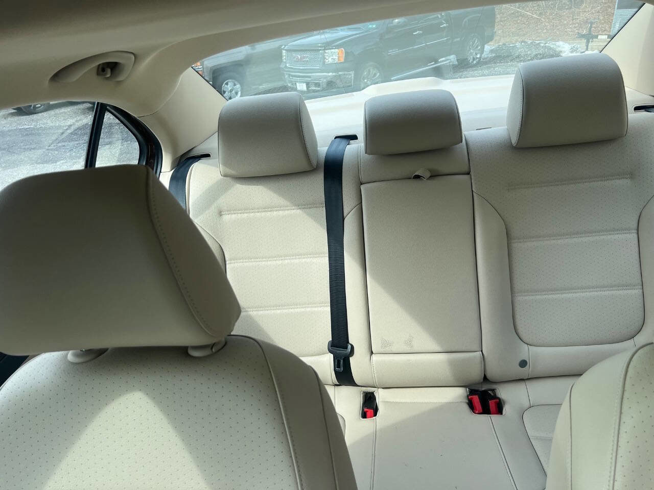 Used 2017 Volkswagen Jetta SEL image 16