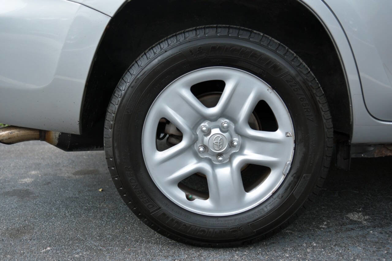 Used 2012 Toyota RAV4 FWD image 35