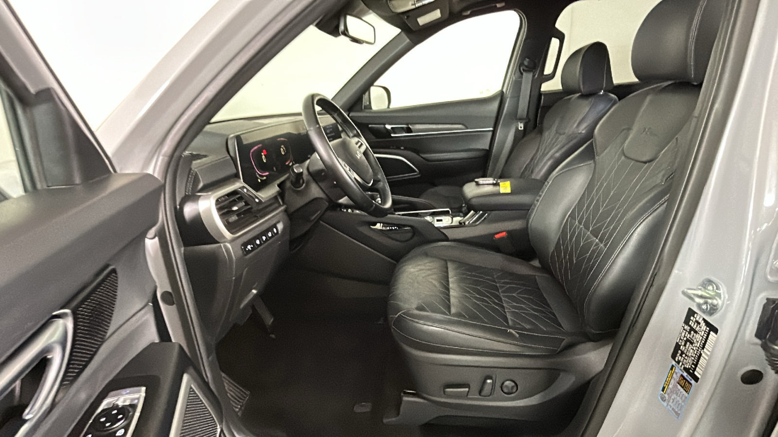 Used 2023 Kia Telluride EX X-Line AWD/4WD image 13