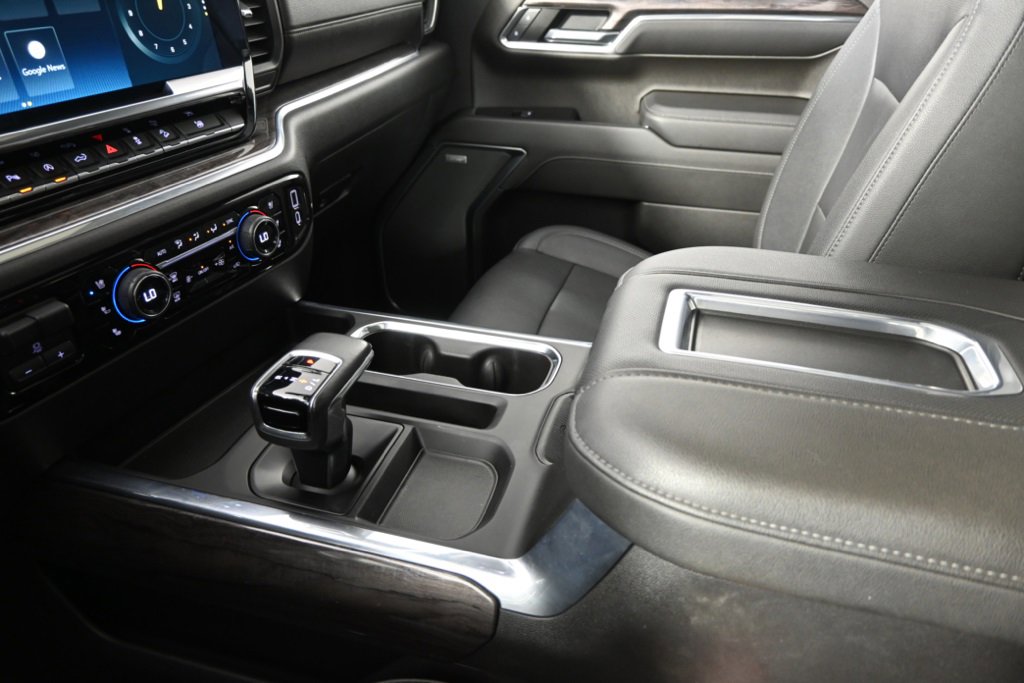 Used 2022 Chevrolet Silverado 1500 LTZ w/ Technology Package image 39