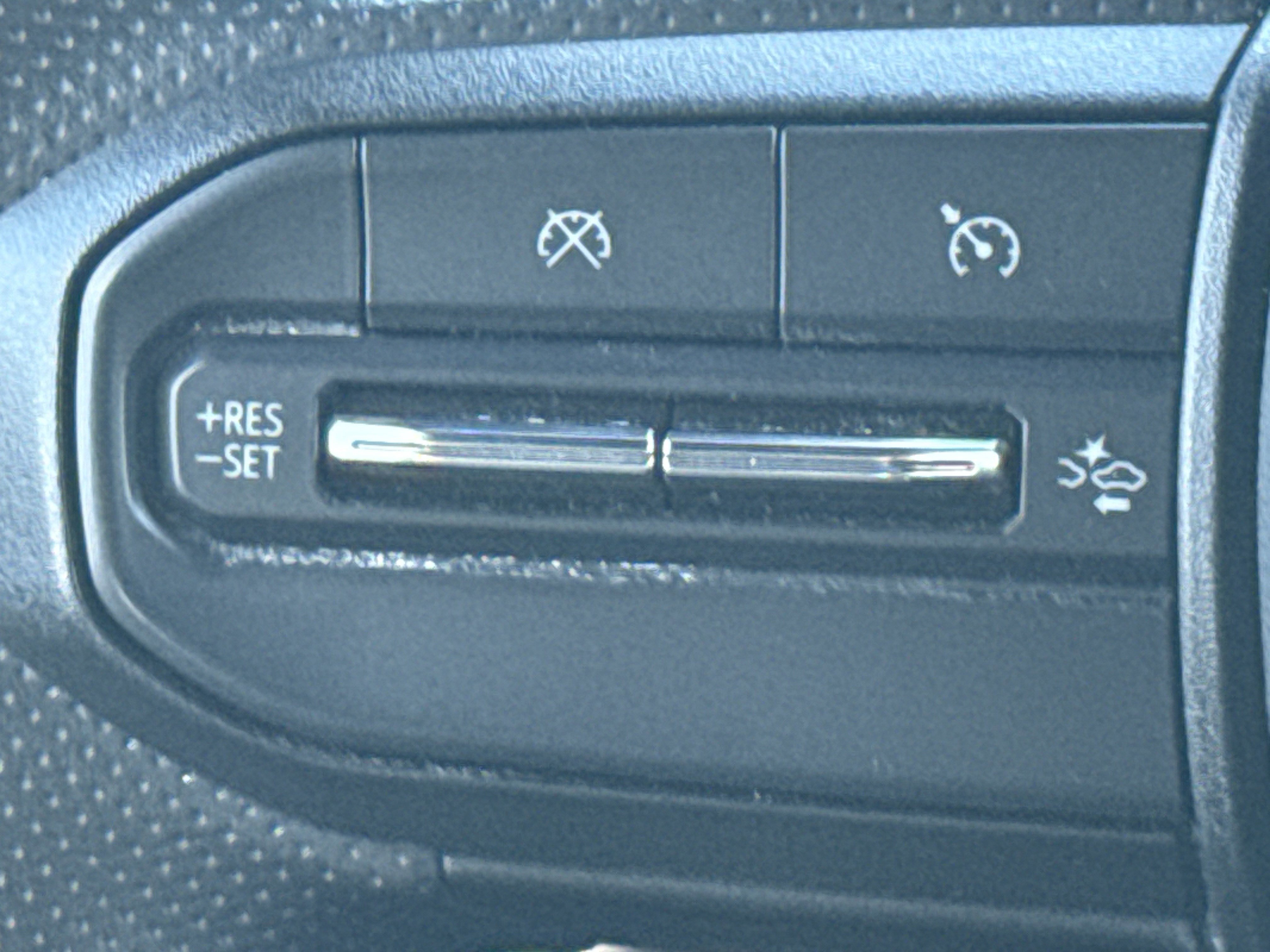 Used 2024 Chevrolet Colorado Trail Boss w/ Technology Package image 19