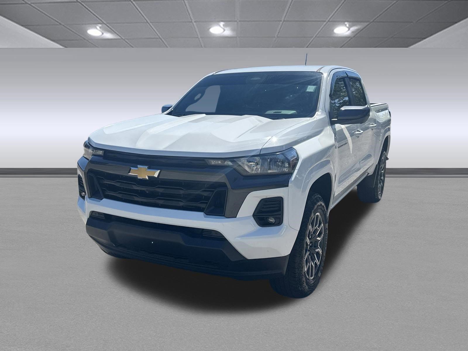 Used 2024 Chevrolet Colorado LT w/ LT Convenience Package II AWD/4WD image 7