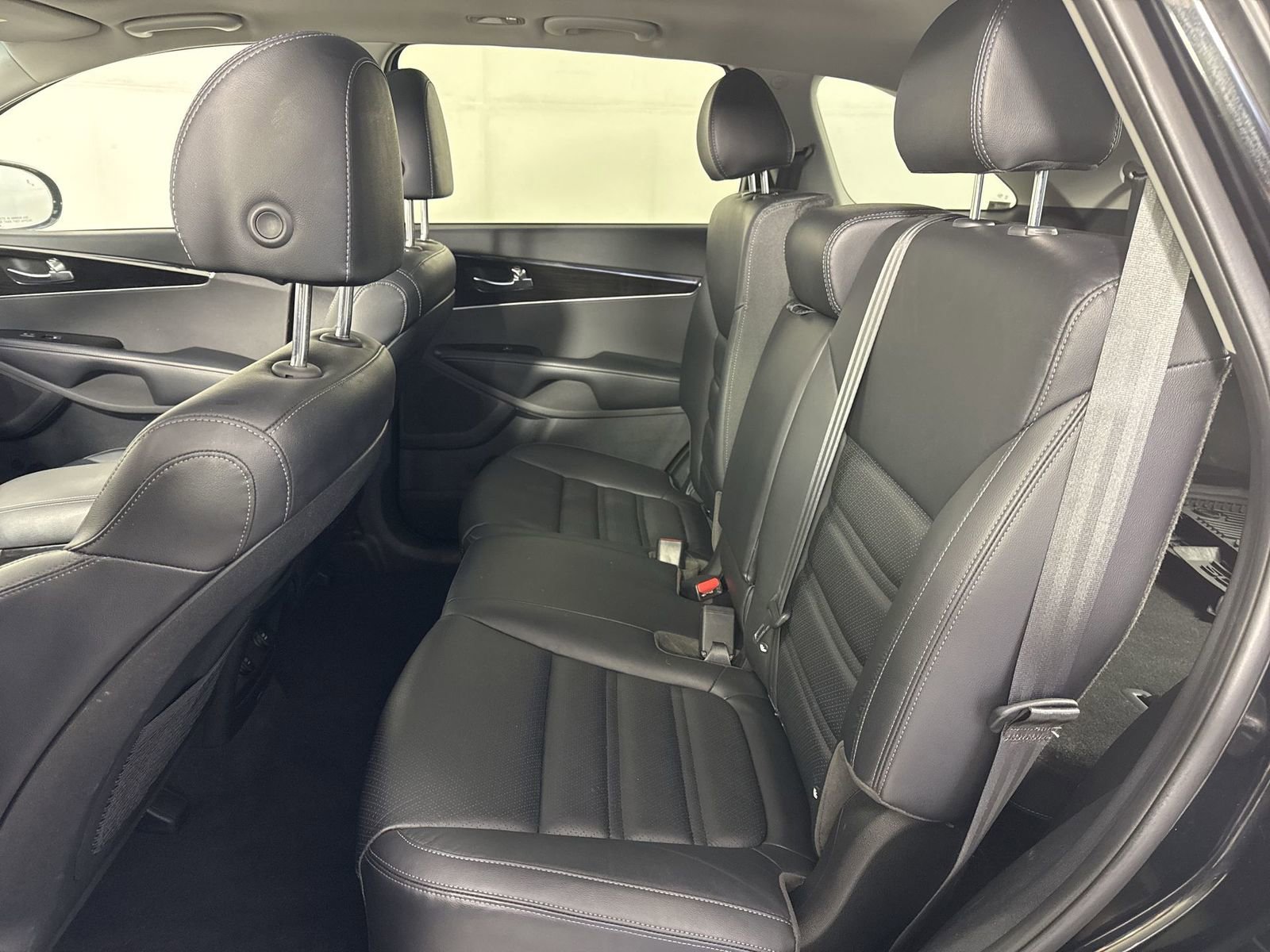 Used 2020 Kia Sorento EX image 22