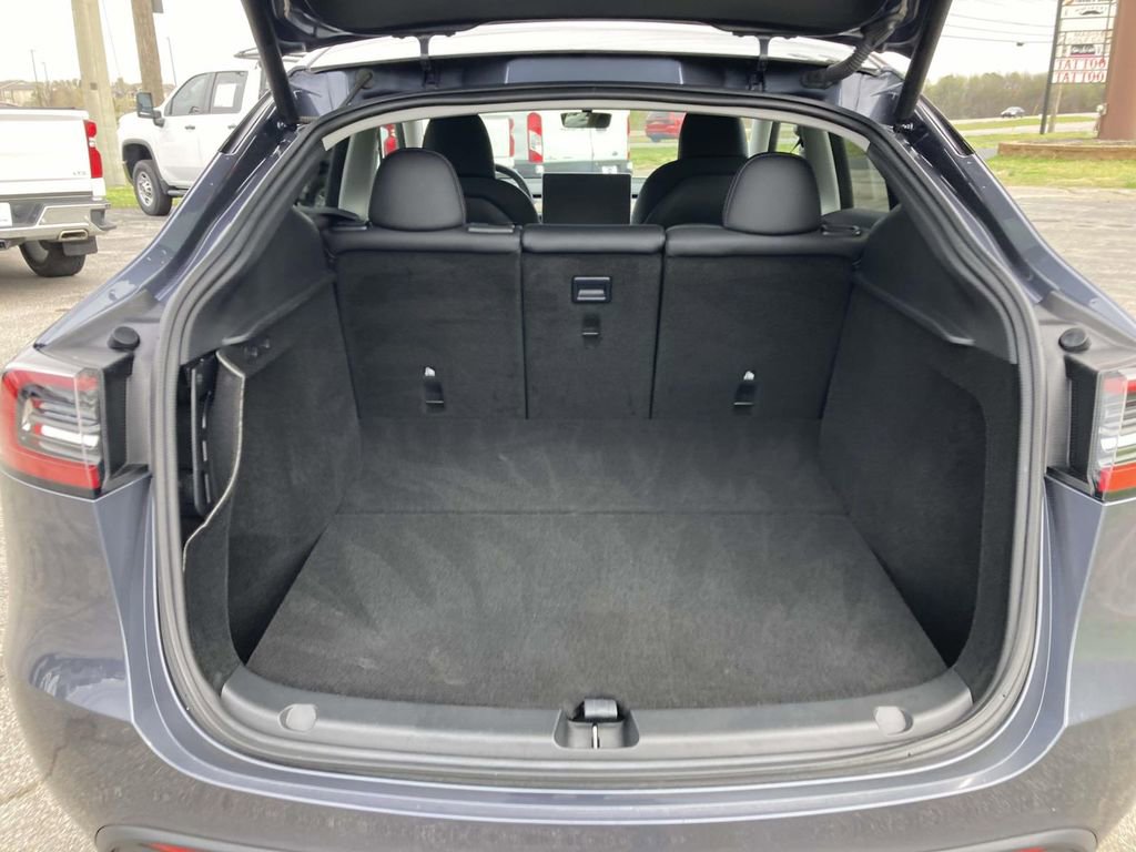 Used 2023 Tesla Model Y Long Range image 14