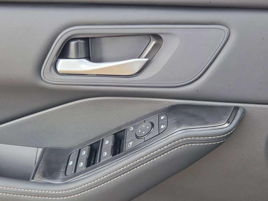 New 2026 Nissan Rogue SV image 26