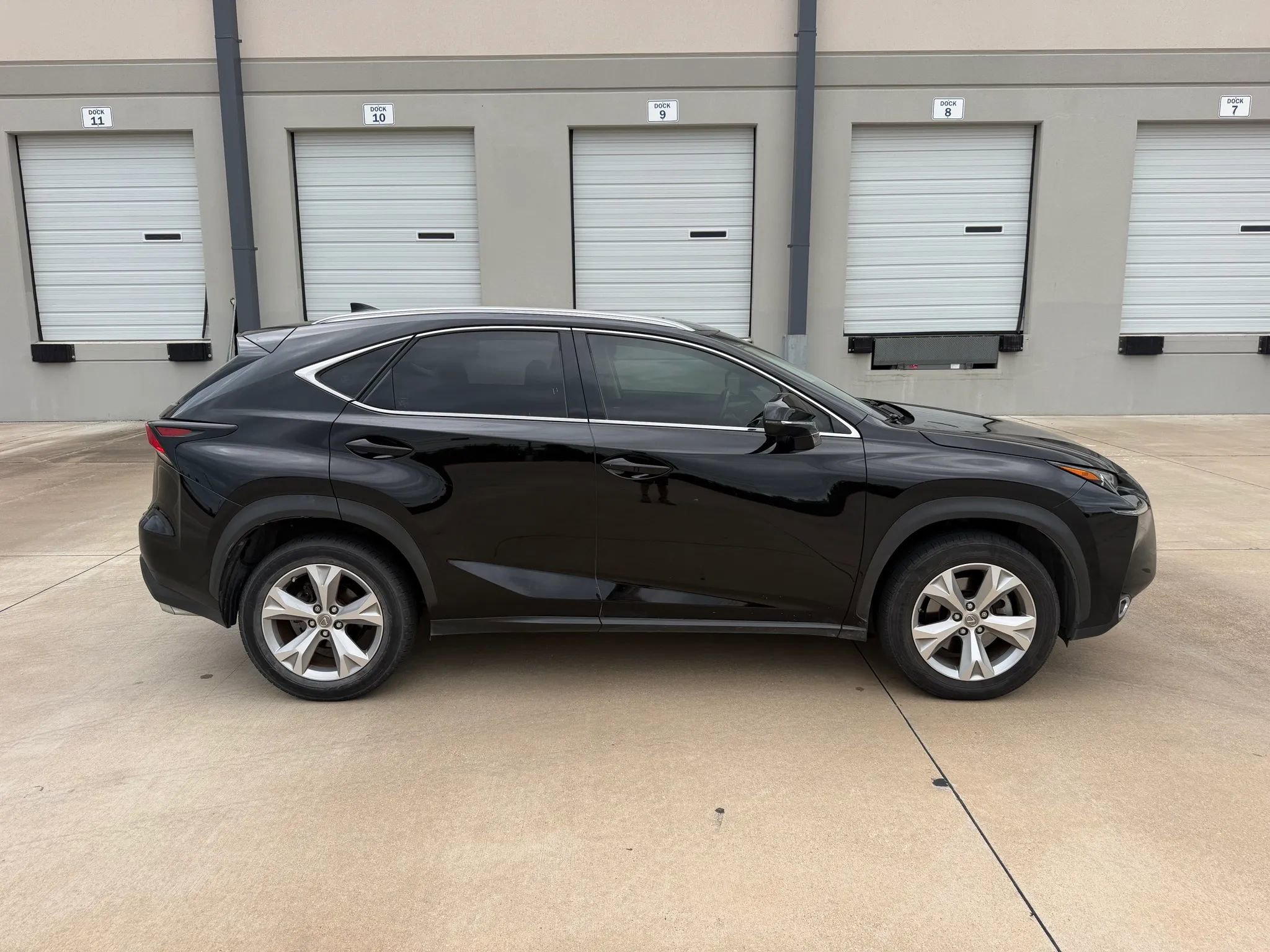 Used 2017 Lexus NX 200t FWD w/ Premium Package image 3