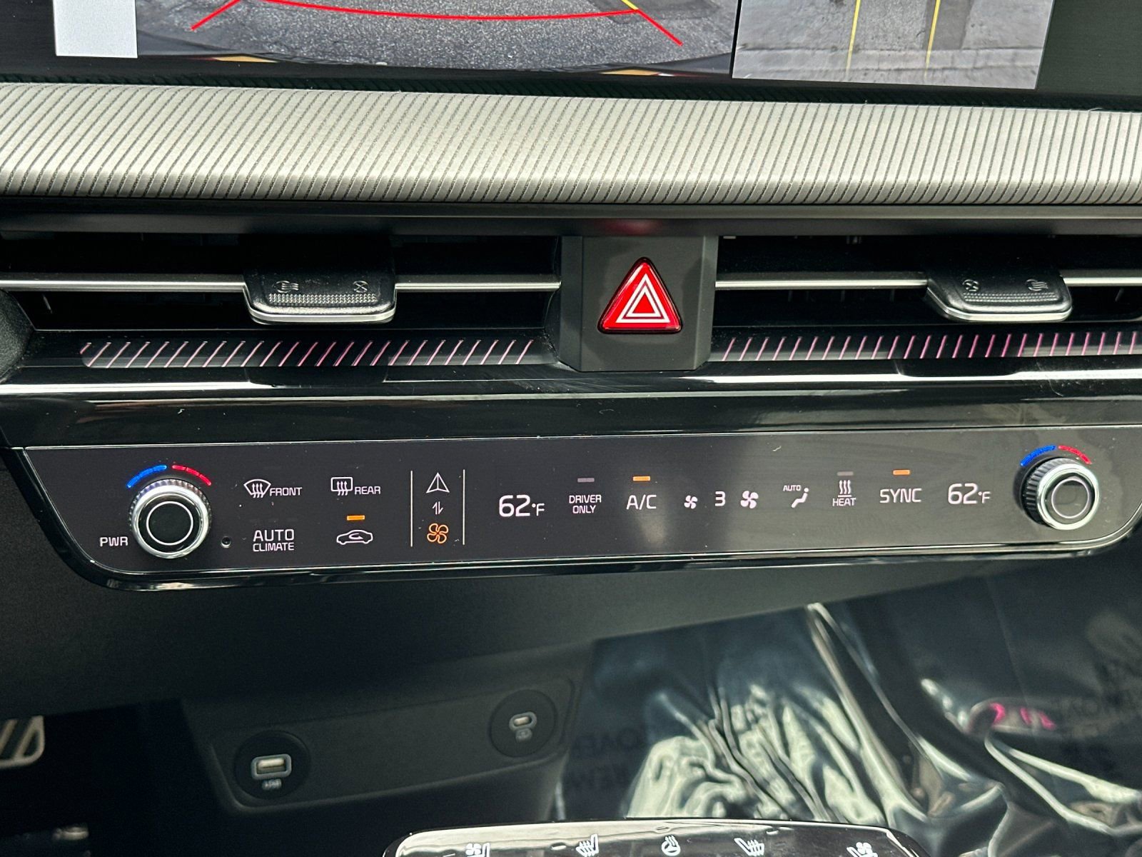 Certified 2024 Kia EV6 GT-Line w/ GT-Line White Seat Package image 28