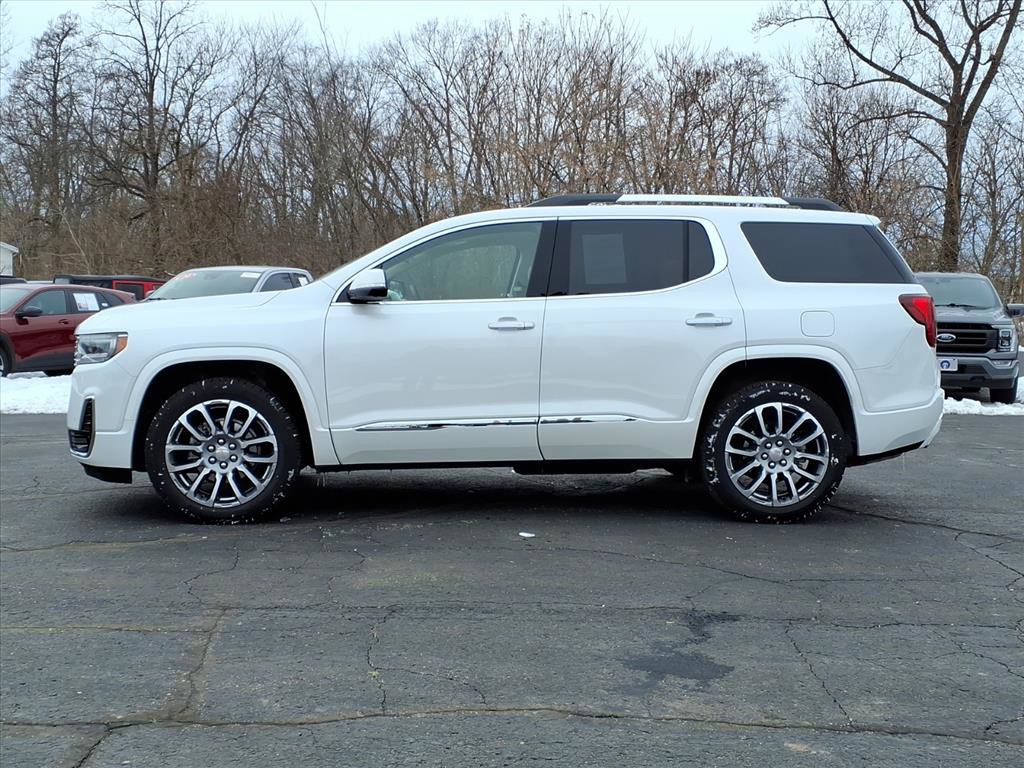 Used 2023 GMC Acadia Denali w/ Denali Technology Package image 4