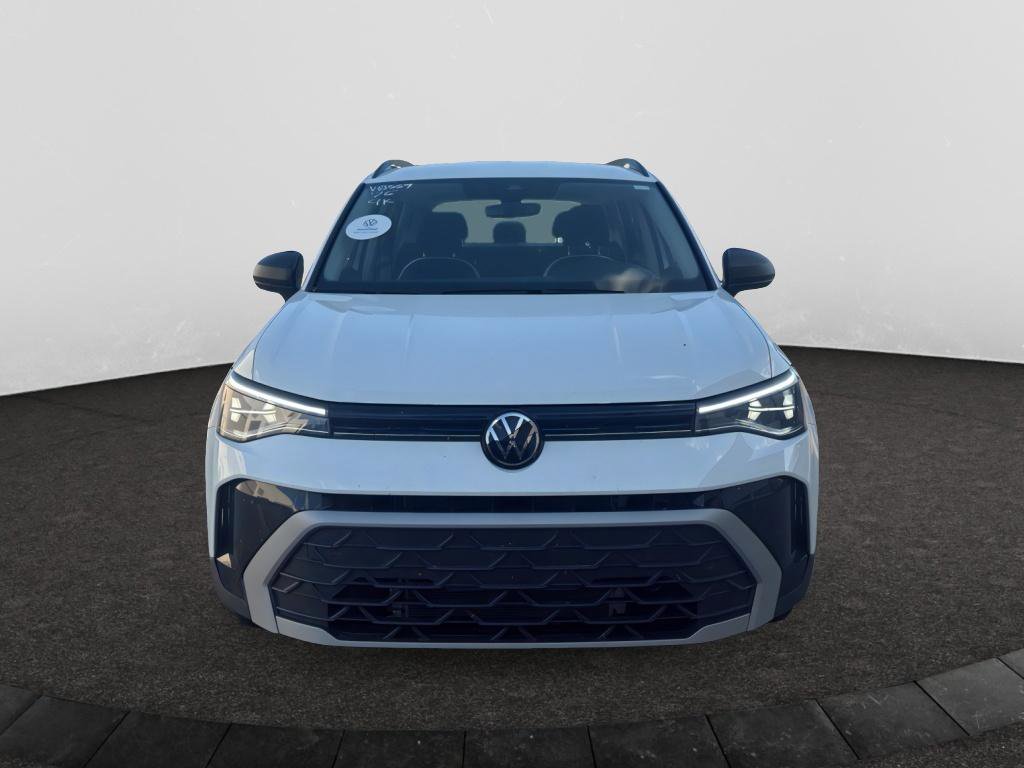 Used 2025 Volkswagen Taos S FWD image 2