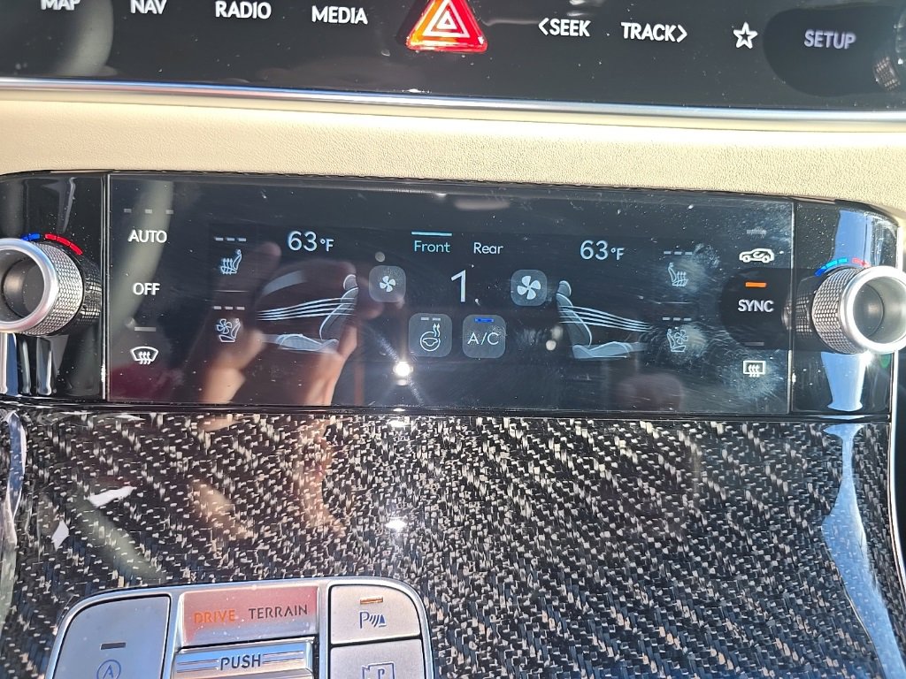 Used 2026 Genesis GV70 3.5T Sport Prestige image 16