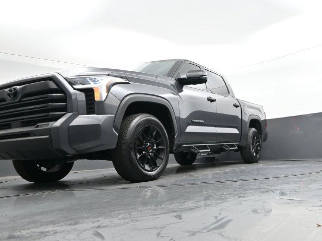 Used 2023 Toyota Tundra SR5 w/ SR5 Convenience Package AWD/4WD image 27