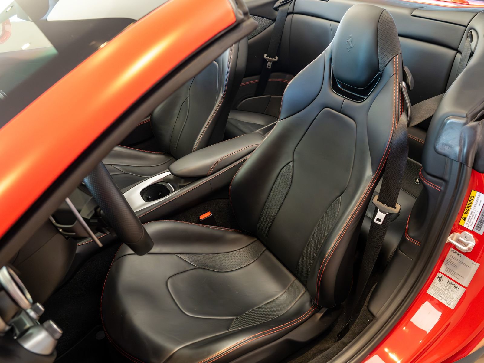 Used 2020 Ferrari Portofino RWD image 11