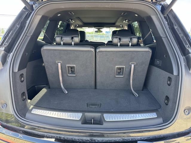 Used 2025 Cadillac XT6 Luxury image 11