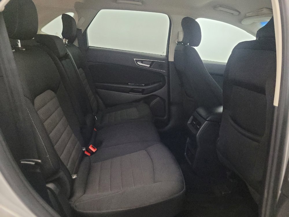 Used 2018 Ford Edge SEL AWD/4WD image 19