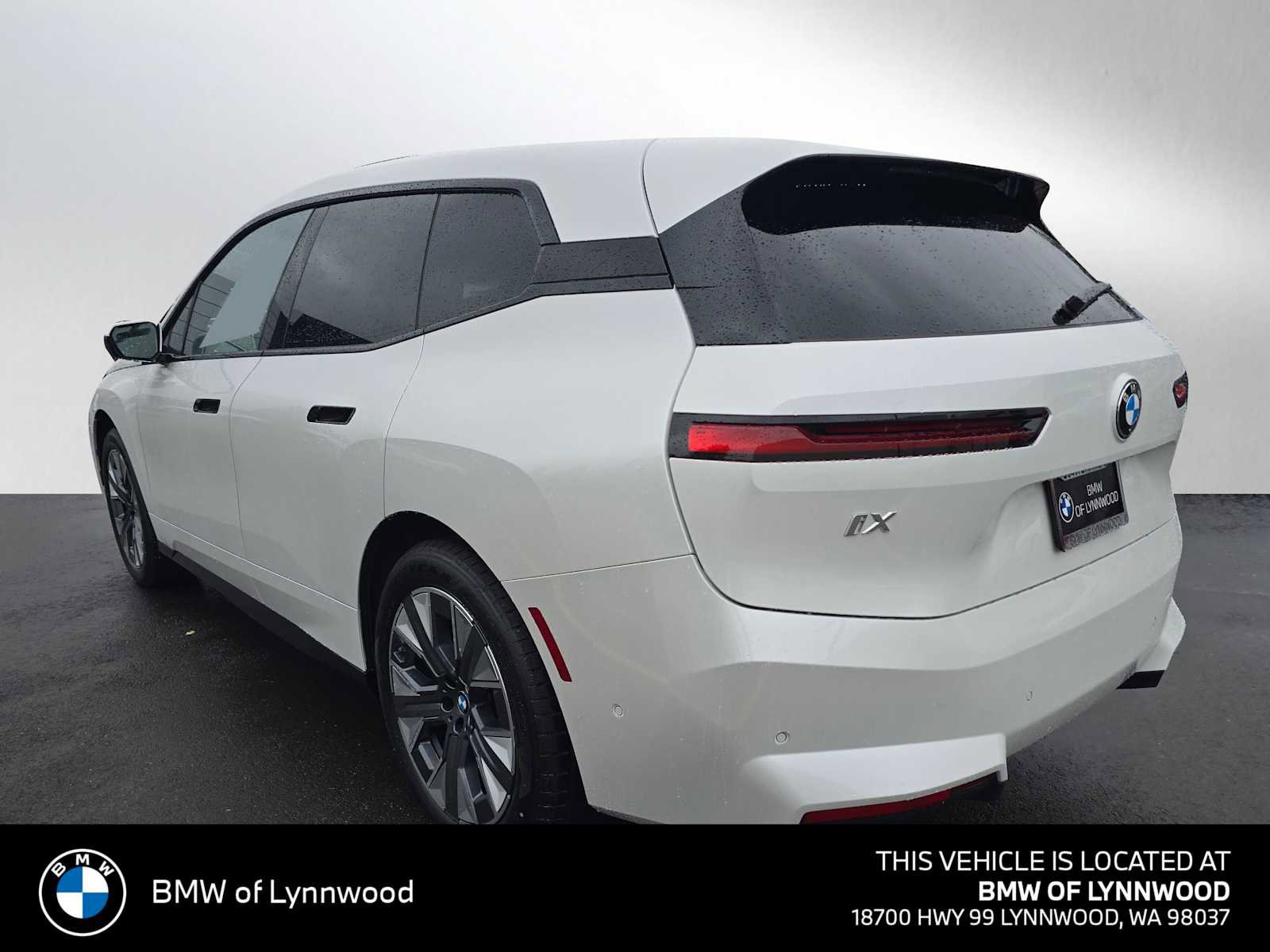 New 2026 BMW iX xDrive45 AWD/4WD image 5
