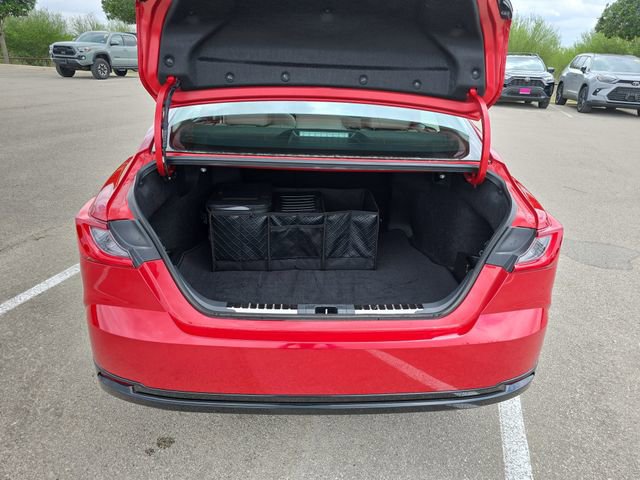 Used 2026 Toyota Camry XLE image 12