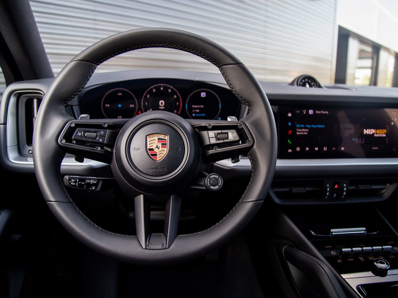 Certified 2024 Porsche Cayenne S AWD/4WD image 16