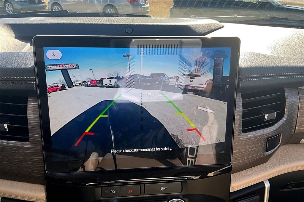 Used 2024 Ford Expedition Limited image 21