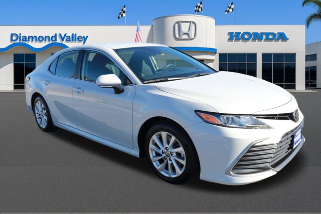 Used 2023 Toyota Camry LE image 1