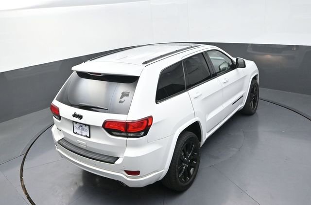 Used 2018 Jeep Grand Cherokee Altitude image 34