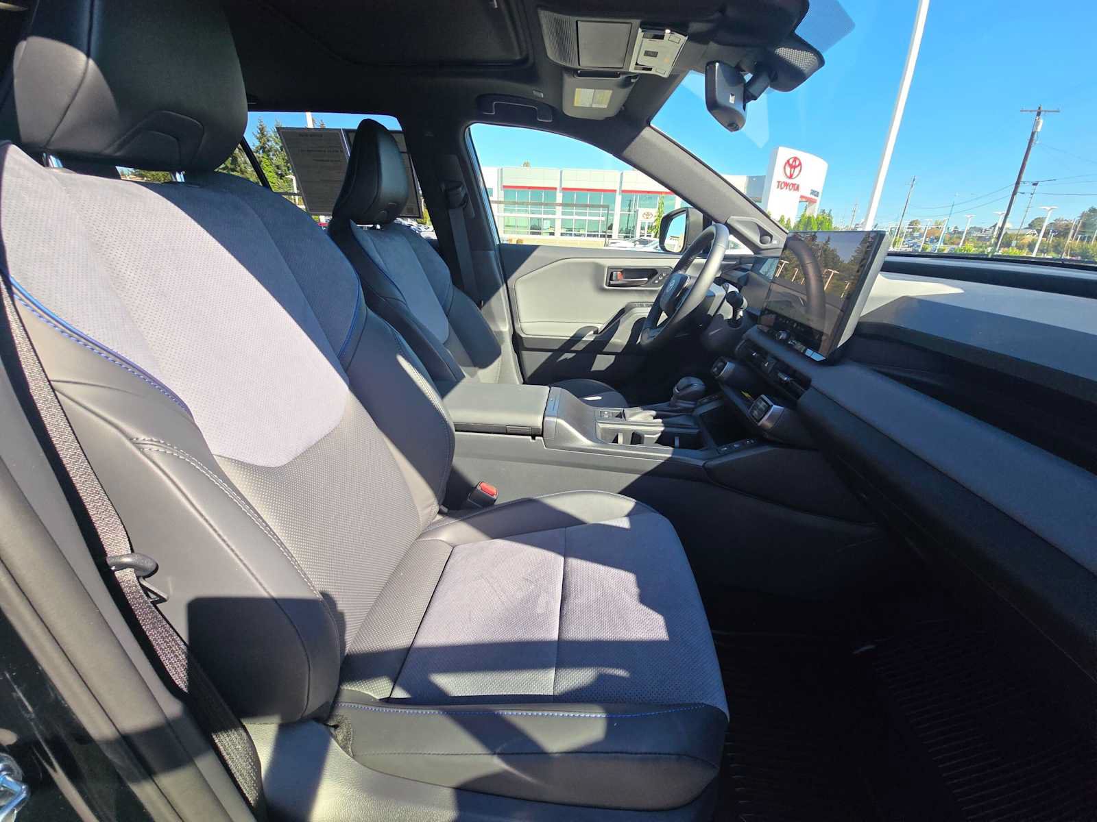 Used 2026 Toyota RAV4 XSE w/ Weather Package AWD/4WD image 11