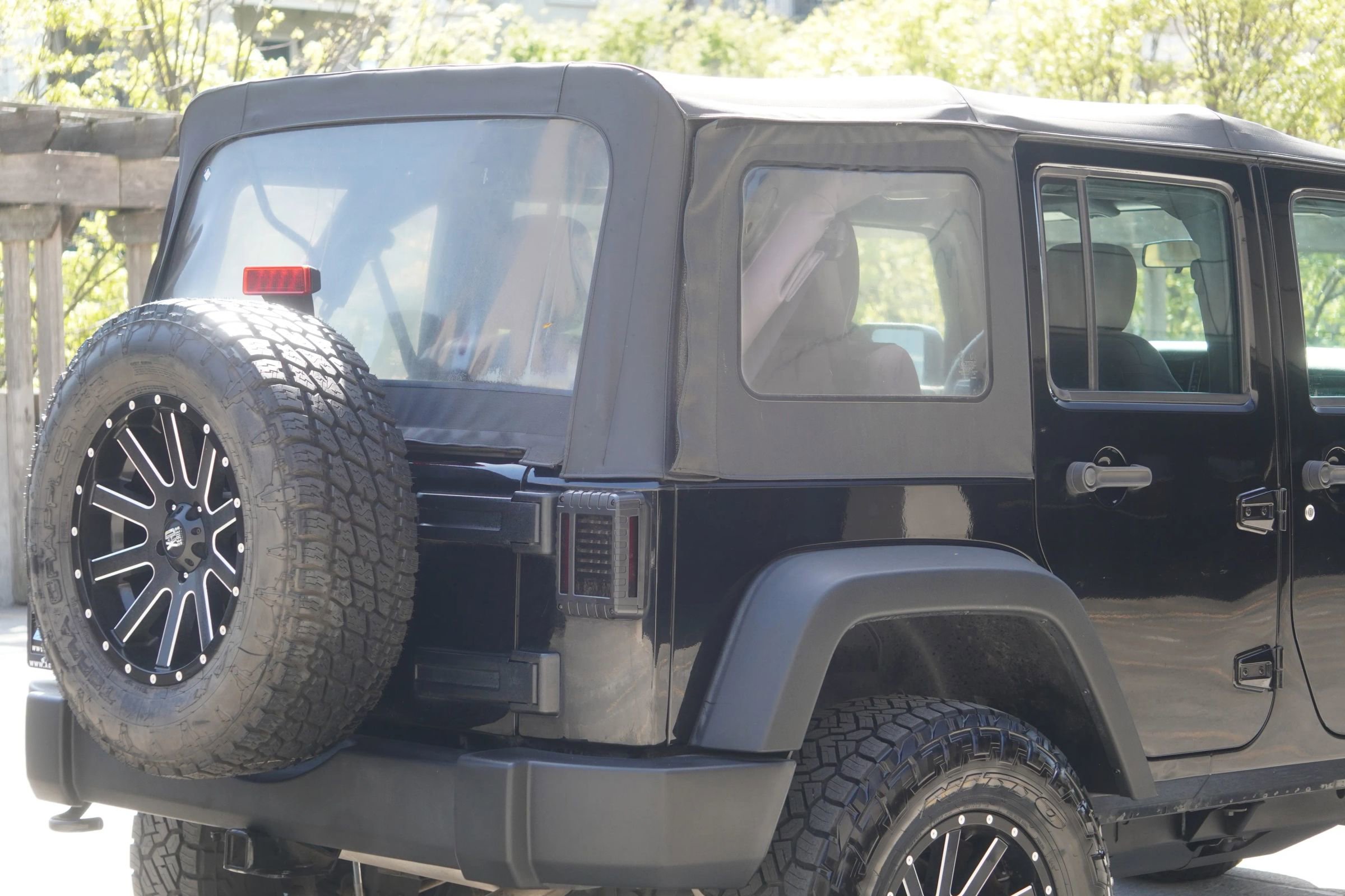 Used 2016 Jeep Wrangler Unlimited Sport w/ Max Tow Package AWD/4WD image 36